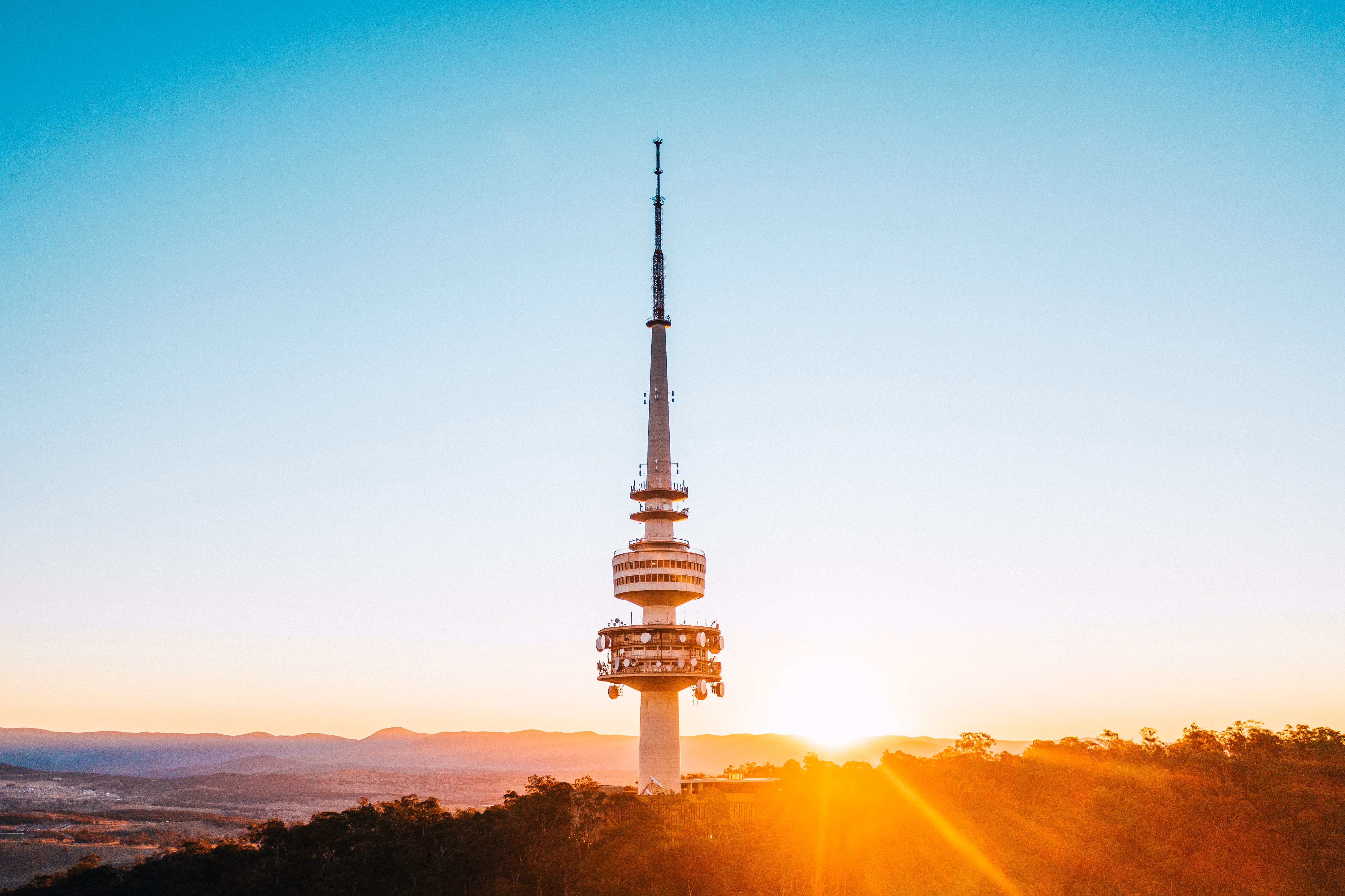 Comparing Layer 2 Scaling Solutions: Unveiling the Potential of Optimistic Rollups vs. ZK Rollups enterprise architecture visual